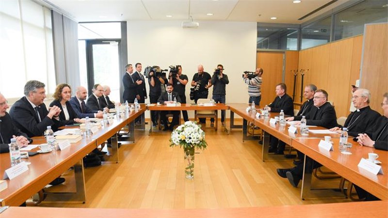 Redoviti polugodišnji sastanak predstavnika Hrvatske biskupske konferencije i Vlade Republike Hrvatske
